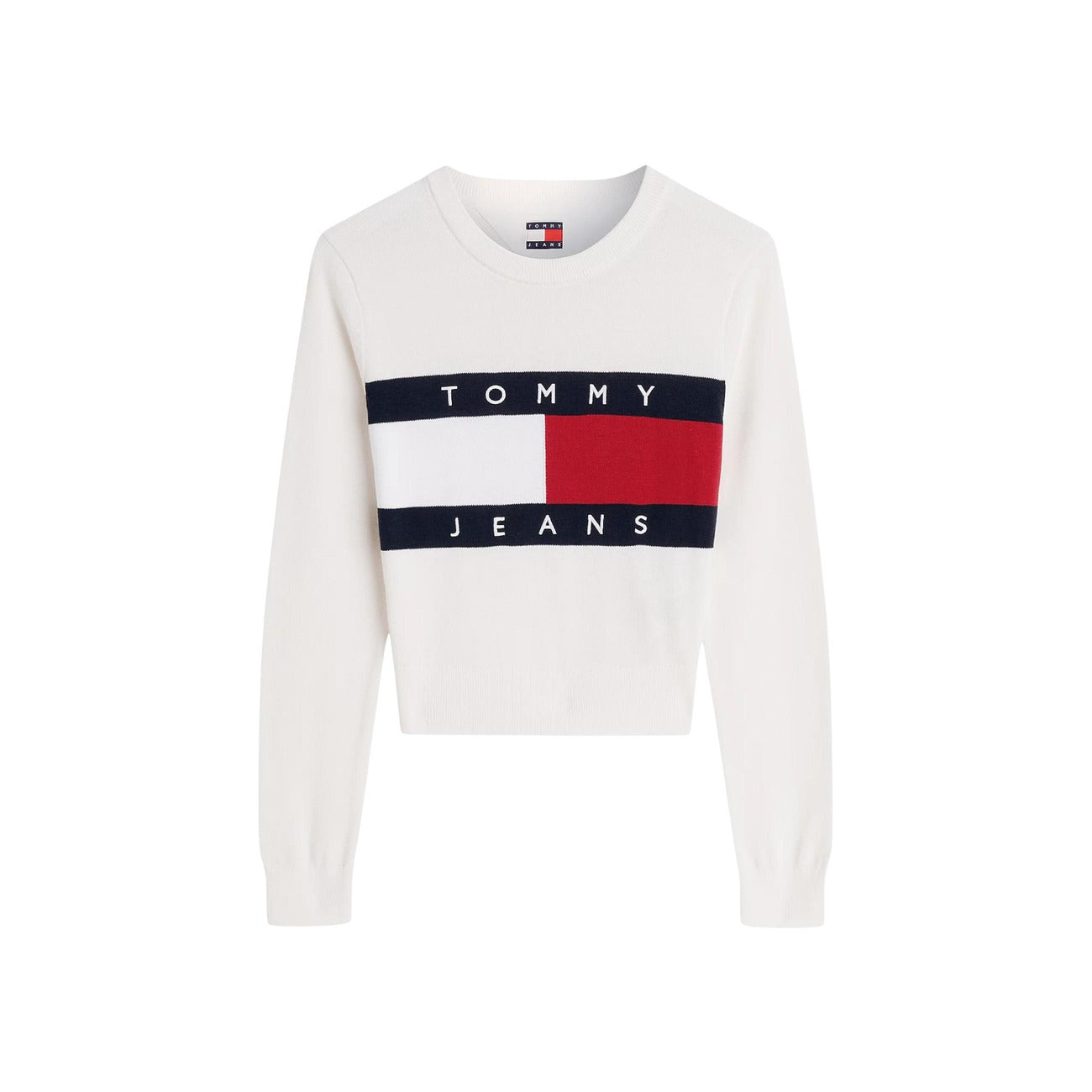 Felpa Donna Bianca Tommy Hilfiger Jeans; Maglia girocollo in cotone biologico con maxi logo a bandiera a intarsio sul davanti. Taglio regolare, maniche lunghe e bordi a coste. Stile casual iconico. Frontale stesa 