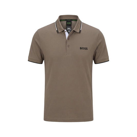 BOSS Polo 10226584; misto cotone-poliestere stretch, logo ricamato, colletto a contrasto. La polo versatile per uno stile casual-raffinato. Colore marrone vista frontale Stesa 