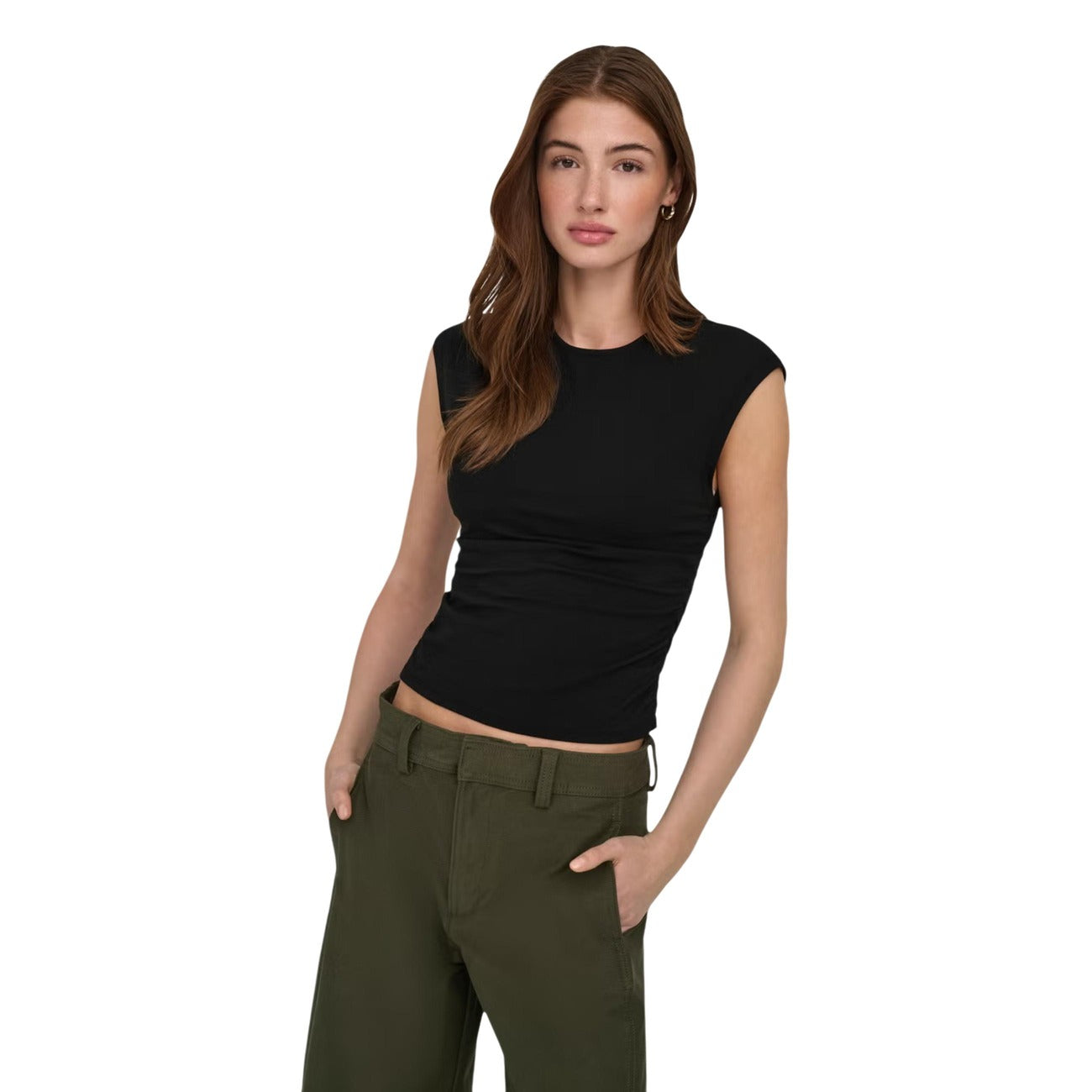 T-shirt Smanicata Nera Donna Only Onlmira Jersey; Tessuto 95% cotone e 5% elastam con spalline strutturate e girocollo. Dettaglio arricciato laterale, stile casual-elegante leggero. Frontale 