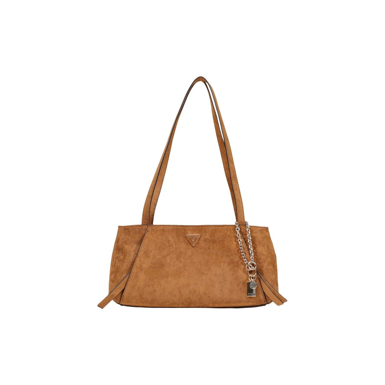Borsa Marrone Guess Coleen; Tessuto 100% poliestere effetto scamosciato. Doppio manico regolabile per porto a spalla o a mano, ampio scomparto con zip. Logo a triangolo e charm metallico, stile casual-luxury 4 stagioni. Vista frontale 