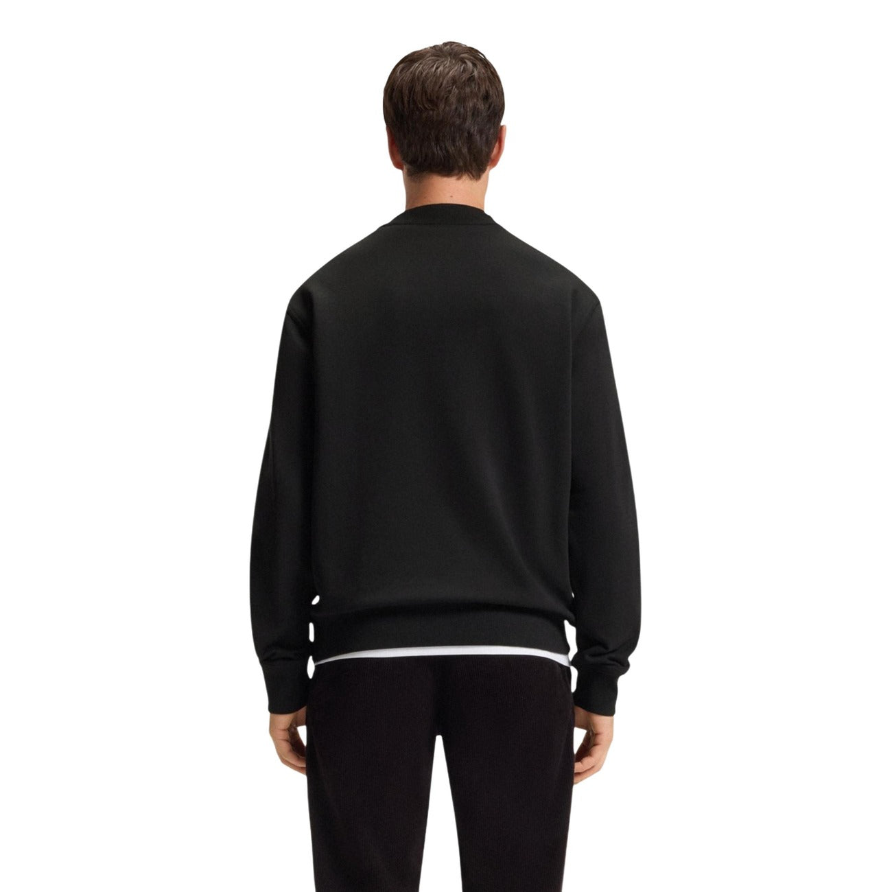 Felpa Boss uomo nera con scollo tondo in cotone - vista posteriore retro indossata da modello