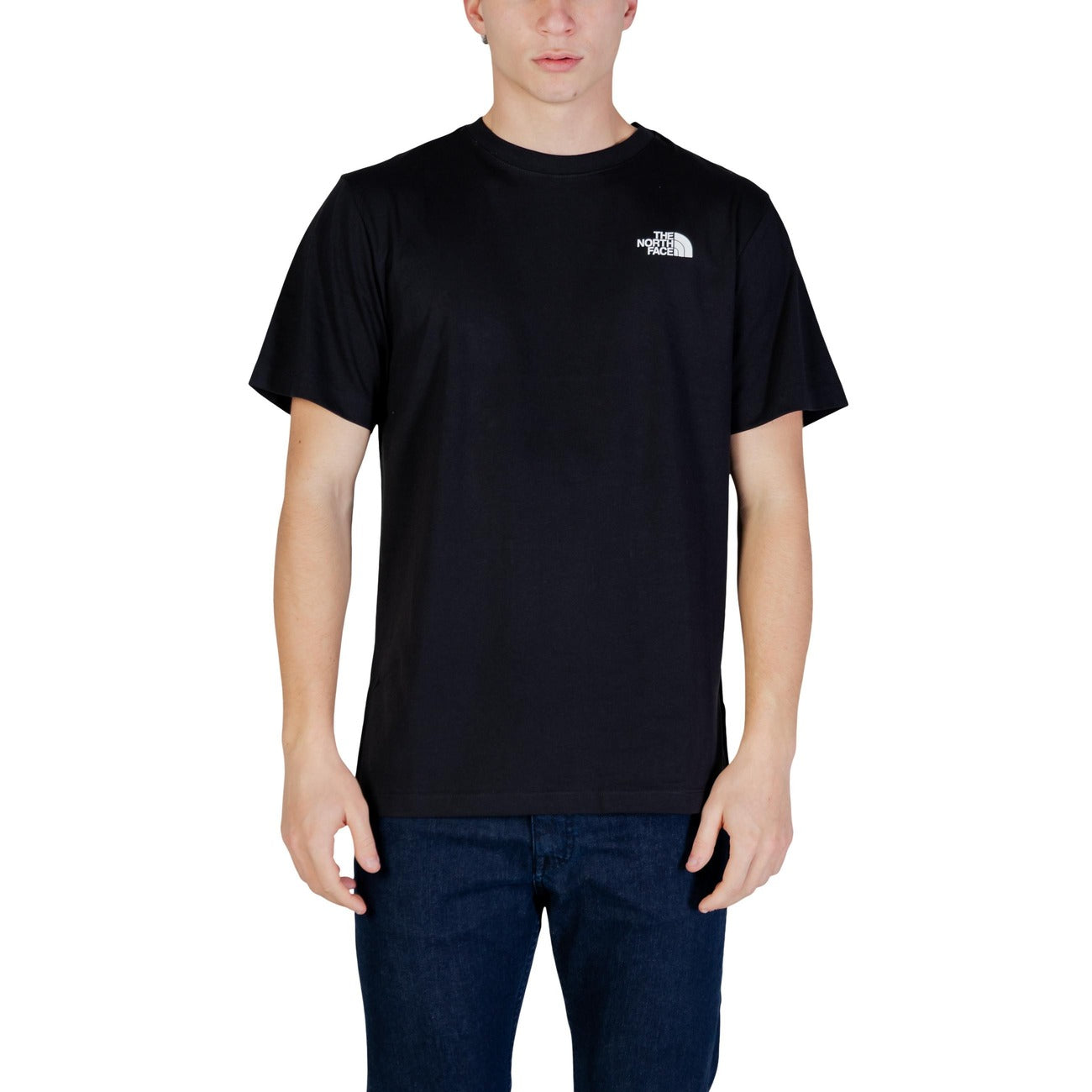 T-shirt The North Face uomo nera con logo maniche corte scollo tondo 60% cotone 40% poliestere - vista frontale indossata da modello figura intera
