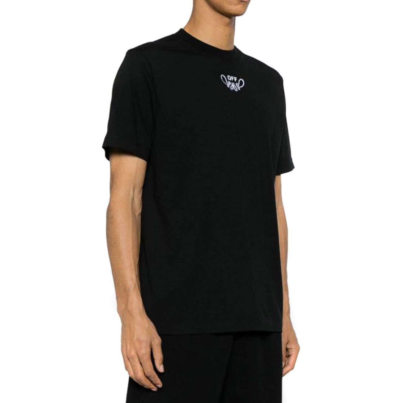 T-shirt Off-White Bandana Arrow; Nero, 100% Cotone. Grafica Arrow con motivo bandana, vestibilità regular/skate, dettagli in elastan sul collo. Qualità premium, Made in Portogallo.