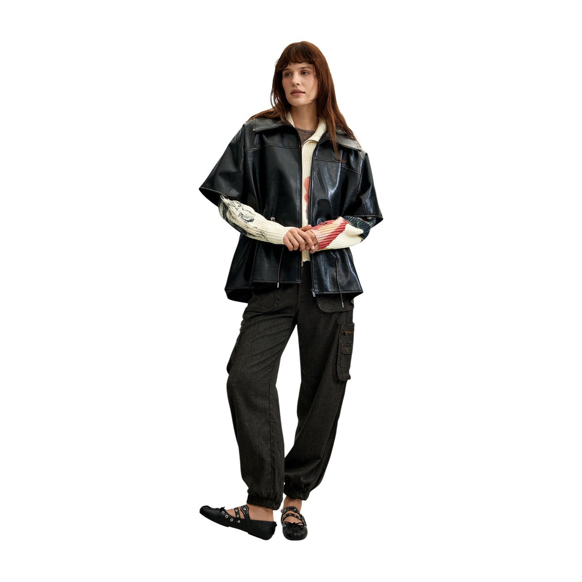 Giacca poncho nera donna Desigual effetto pelle – Poncho similpelle con colletto e coulisse Desigual 26WAIP022000U.