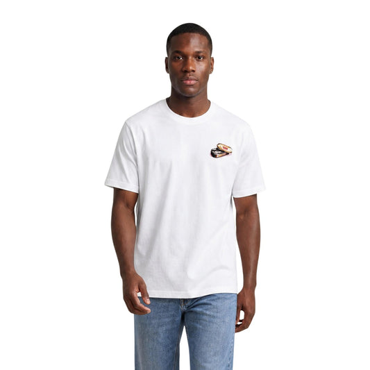 T-shirt Bianca Levi's®; Grafica Food & Deli. 100% Cotone. Vestibilità relaxed, girocollo, stampa fronte-retro "You've been served". Fresca, creativa e di carattere. Frontale 