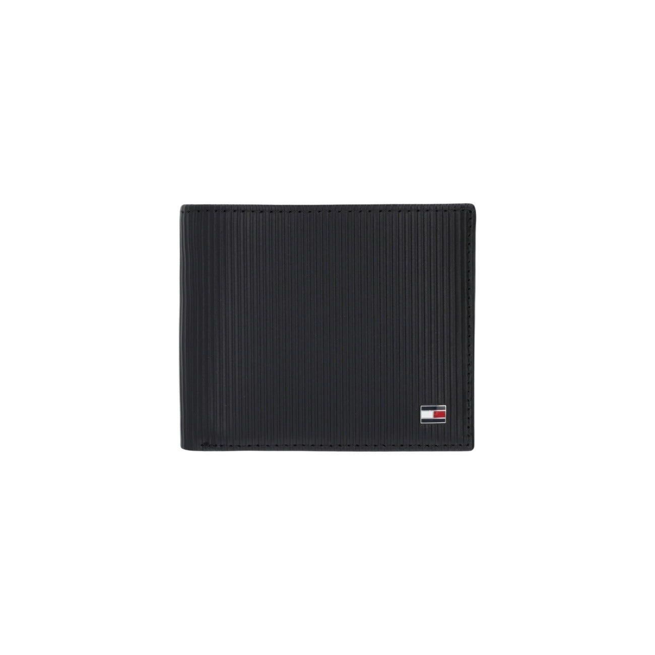 Portafoglio uomo Tommy Hilfiger; 100% Vera Pelle Nero. Modello mini porta carte, texture rigata, logo Flag. Design sottile (1 cm), stile casual-chic 4 stagioni.