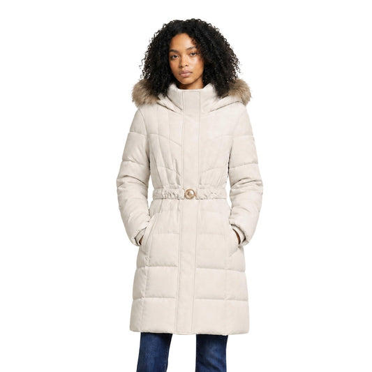 Giacca imbottita media da donna Guess in colore beige, con maniche lunghe, cappuccio, tasche laterali, chiusura con cerniera e cintura abbinata.