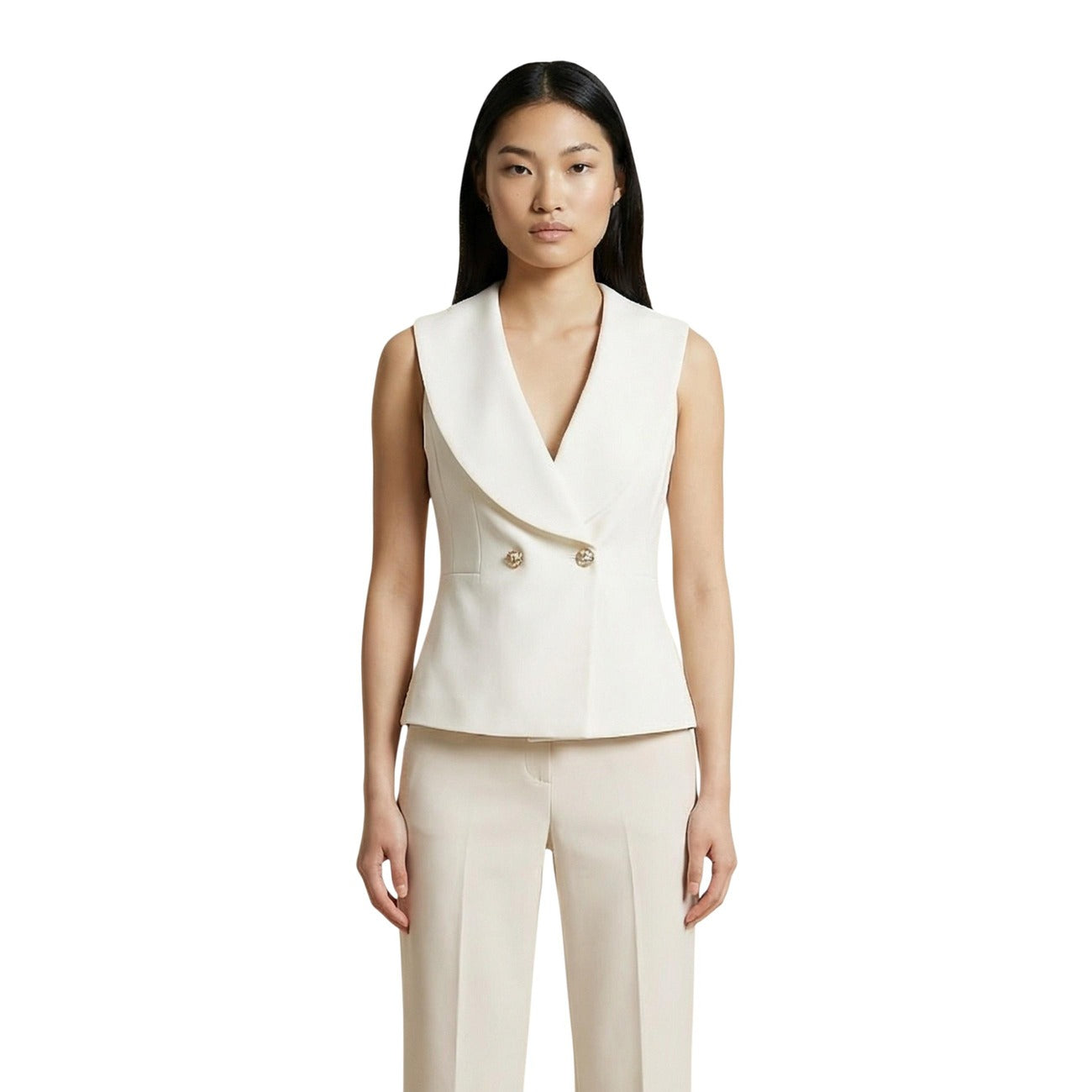 Artigli Gilet Collo Sciallato; maglieria stretch con bottoni oro decorativi. Stile casual-chic, ideale per ufficio e cerimonie. Vista frontale 