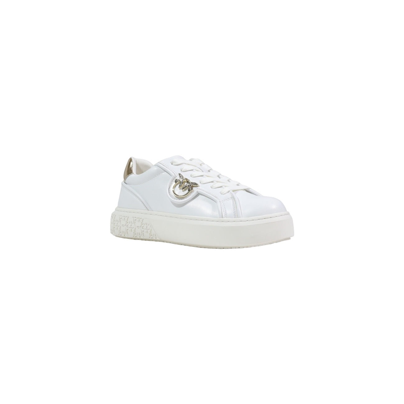 Sneakers Pinko Yoko 06; Bianco, 54% Pelle. Charm logo laterale, dettaglio metallico, suola platform 3 cm. Fodera interna in pelle, stile versatile e robusto. Laterale frontale 