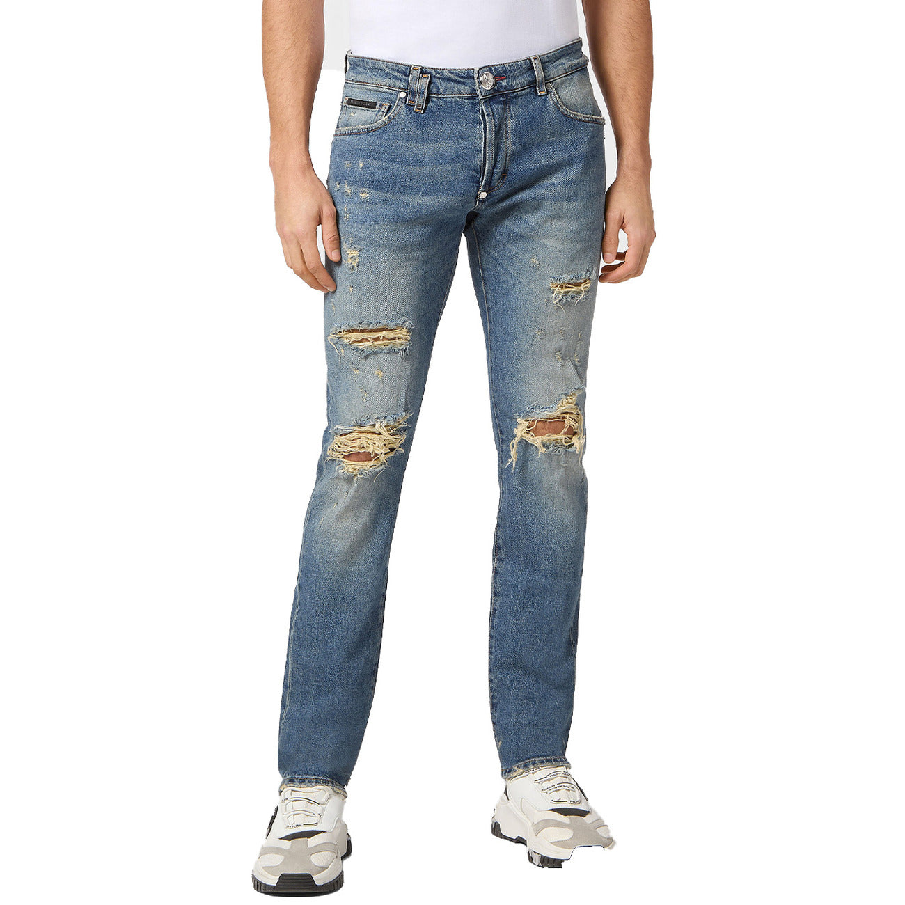Jeans Philipp Plein BO_1480; Blu Stone Washed. 99% Cotone, 1% Elastan. Vestibilità Skinny, dettagli strappati e usurati, patch in pelle con logo PP Hexagon. Qualità sartoriale Made in Italy. Vista frontale 