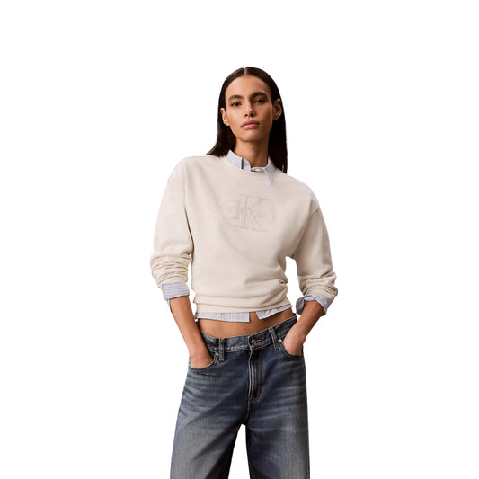 Felpa Donna Bianco Calvin Klein Jeans; Senza Cappuccio. 100% cotone tinta unita, taglio regular fit e scollo a girocollo. Logo CK ricamato tono su tono sul petto, stile casual leggero per la mezza stagione. Vista frontale 