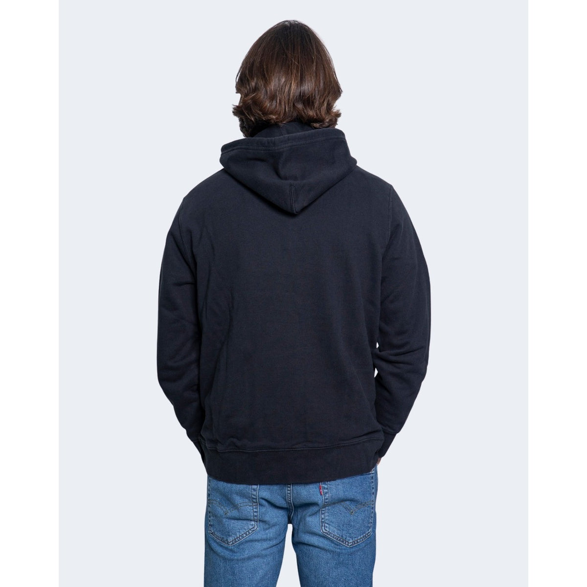 Felpa Levi's uomo nera con cappuccio New Original Hoodie. Felpa basic in morbida spugna di 100% cotone con tasca a marsupio frontale e piccolo logo Levi's sul petto, abbigliamento casual uomo autunno inverno.