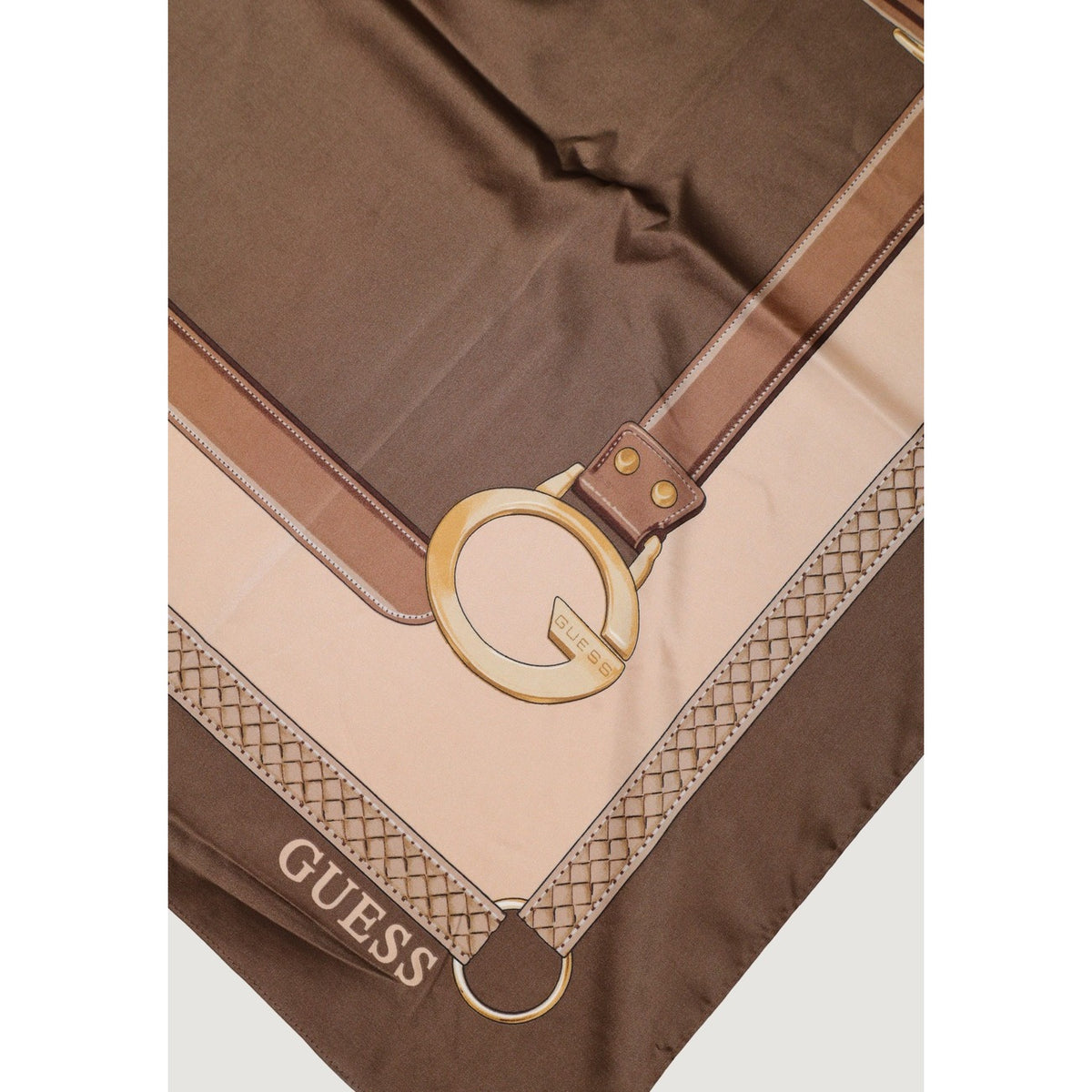 Foulard quadrato donna Guess Camden AW5652 POL03. Sciarpa stola 120x120 cm in tessuto fluido con motivo stampa equestre e logo Guess.