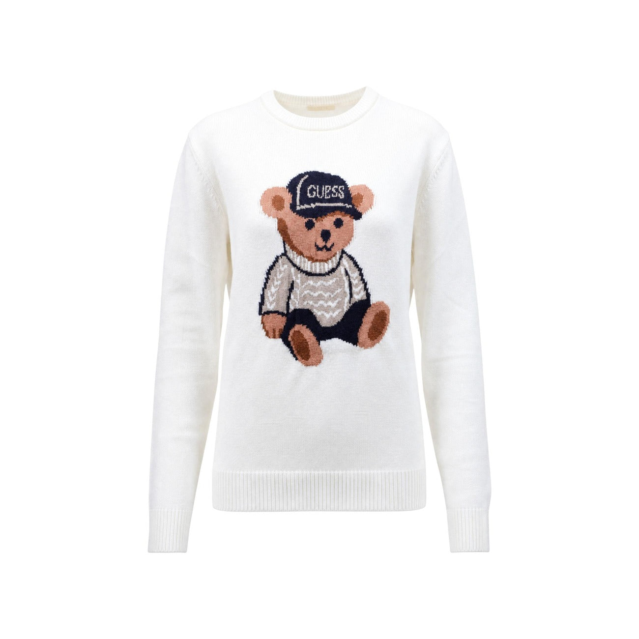 Maglia Guess donna bianca con orsetto Alicia Bear W6BR84 Z1927. Pullover girocollo a manica lunga in filato morbido con stampa intarsio orsetto e logo Guess, bordi e polsini lavorati a coste.