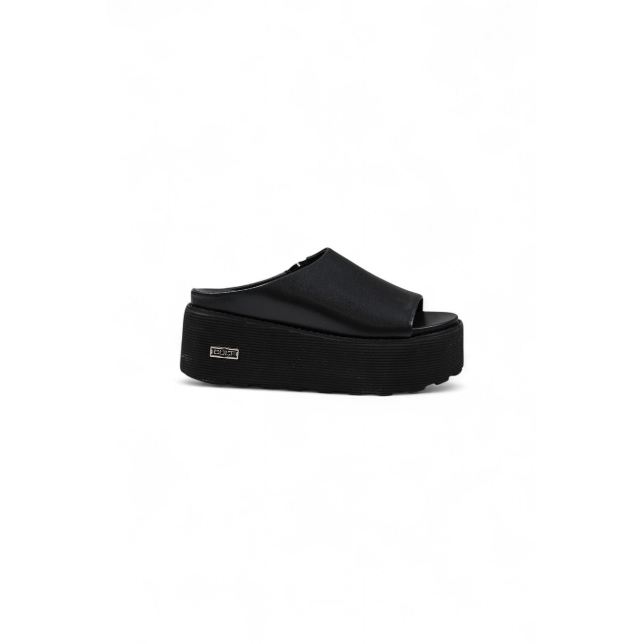 Cult Nancy 3457 W; Sandalo Platform Nero. 100% Pelle, tacco 8 cm. Suola spessa ammortizzata, chiusura con fibbia, stile urban-chic.