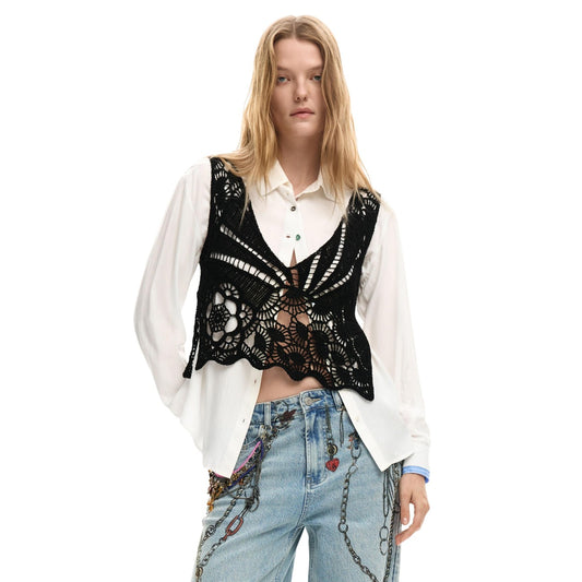 Camicia Desigual con Gilet Crochet; 95% Cotone. Set 2-in-1 multicolore e bianco. Colletto classico, polsini a contrasto, motivi lavorati a mano. Capi separabili, collezione SS26.