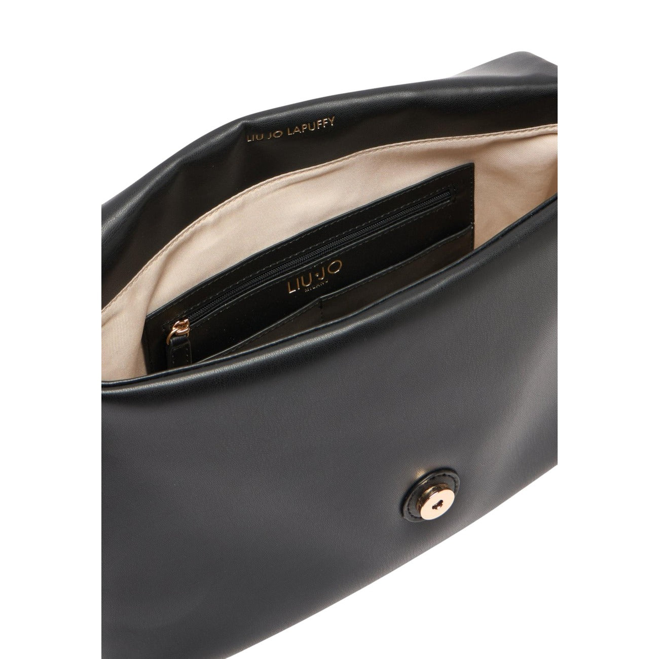 Borsa Liu Jo Nera Grande; 100% Poliuretano ecosostenibile. Effetto nappa, manico con catena, tracolla removibile e chiusura magnetica. Capiente e raffinata, stile Primavera/Estate. Vista aperta 