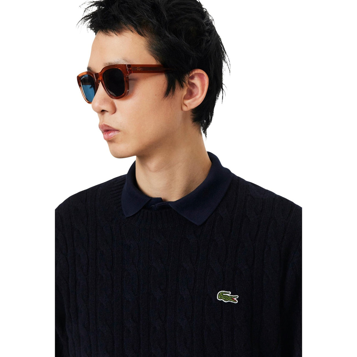 Maglione lana trecce uomo Lacoste AH2924-00. Pullover invernale pesante in lana girocollo blu e verde con bordi a coste e logo coccodrillo Lacoste.