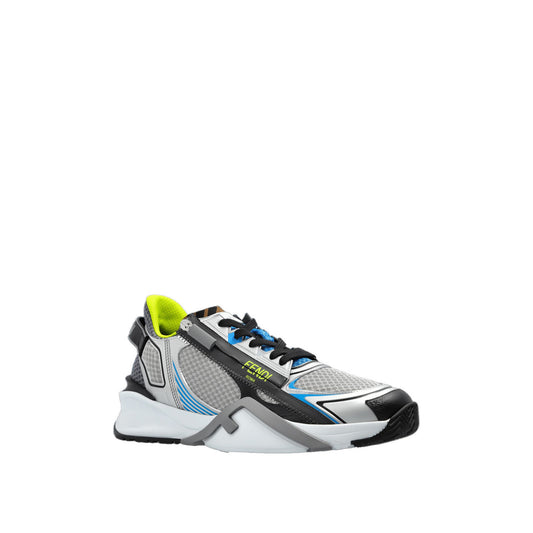 Sneakers Fendi Flow; Grigio/Fluo. Mesh tecnico, pelle e neoprene. Zip laterale logata, suola in gomma 3D, calzata ultraleggera. Eccellenza italiana, collezione Primavera/Estate. Frontale laterale 