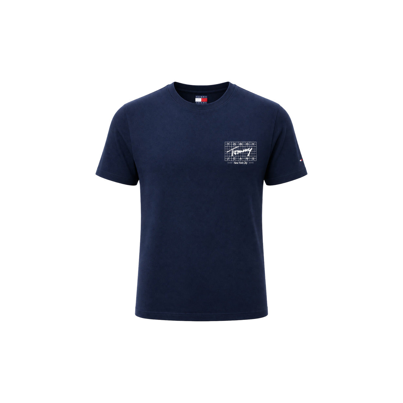 T-shirt Uomo Blu Tommy Hilfiger Jeans; Cotone Rigenerato. Taglio regular fit, scollo a girocollo e maniche corte. Stampa grafica 'New York City' fronte/retro e micro bandierina sulla manica, stile casual leggero. Vista Frontale stesa 
