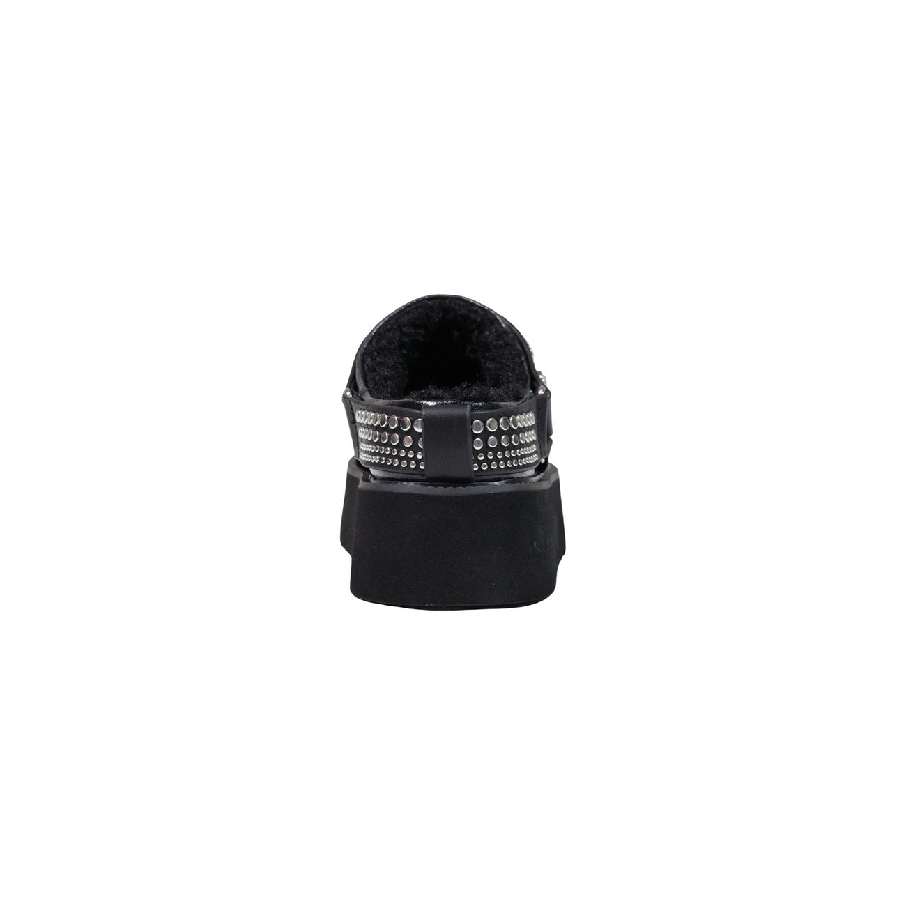 Stivaletti Pinko MARTINA 05 neri con borchie donna SD0573P001. Ankle boots in pelle nera con fascia con borchie argentate, suola zeppa alta 5 cm con fondo dentellato e leggera zeppa in EVA, scarpe invernali rock-chic da donna.