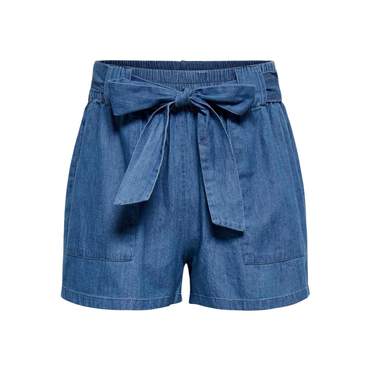 Shorts Only Onlnova Azure Blu; 100% Cotone. Vita alta con cintura annodabile, tasche ampie, tessuto leggero e traspirante. Stile casual raffinato, vestibilità regolare per Primavera/Estate. Vista frontale stesa 