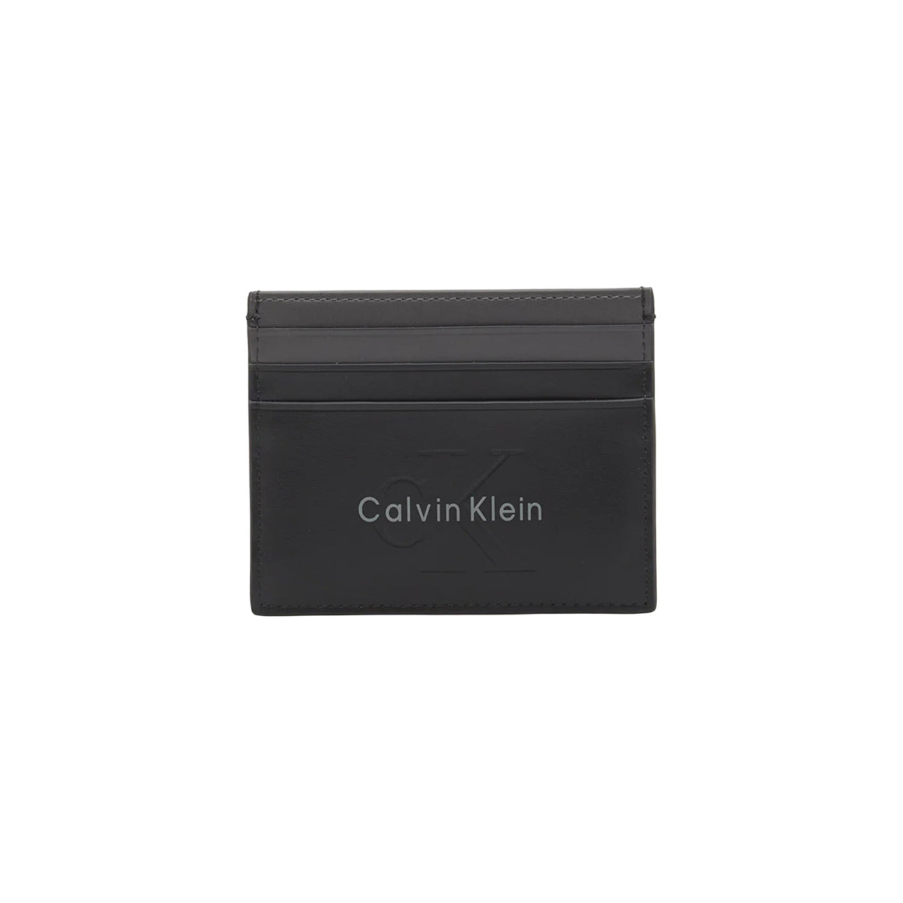 Portacarte in Pelle Calvin Klein; Nero. 100% Vera pelle, scomparti porta tessere, tasca con cerniera, logo in rilievo. Profilo ultra-slim (0,5 cm), stile minimal e funzionale 4 stagioni. Frontale 
