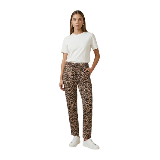 Pantaloni Only Animalier; 100% Viscosa. Vita elastica con coulisse, tasche laterali, linea regular. Tessuto leggero effetto seta. Pantaloni donna casual-wild ideali per l'estate. Figura intera