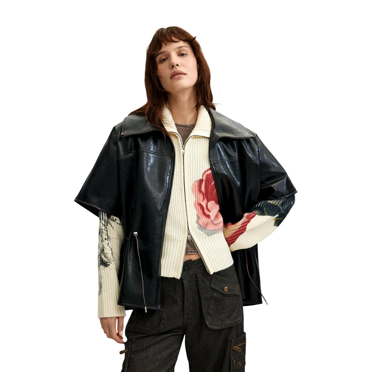 Giacca poncho nera donna Desigual effetto pelle – Poncho similpelle con colletto e coulisse Desigual 26WAIP022000U.