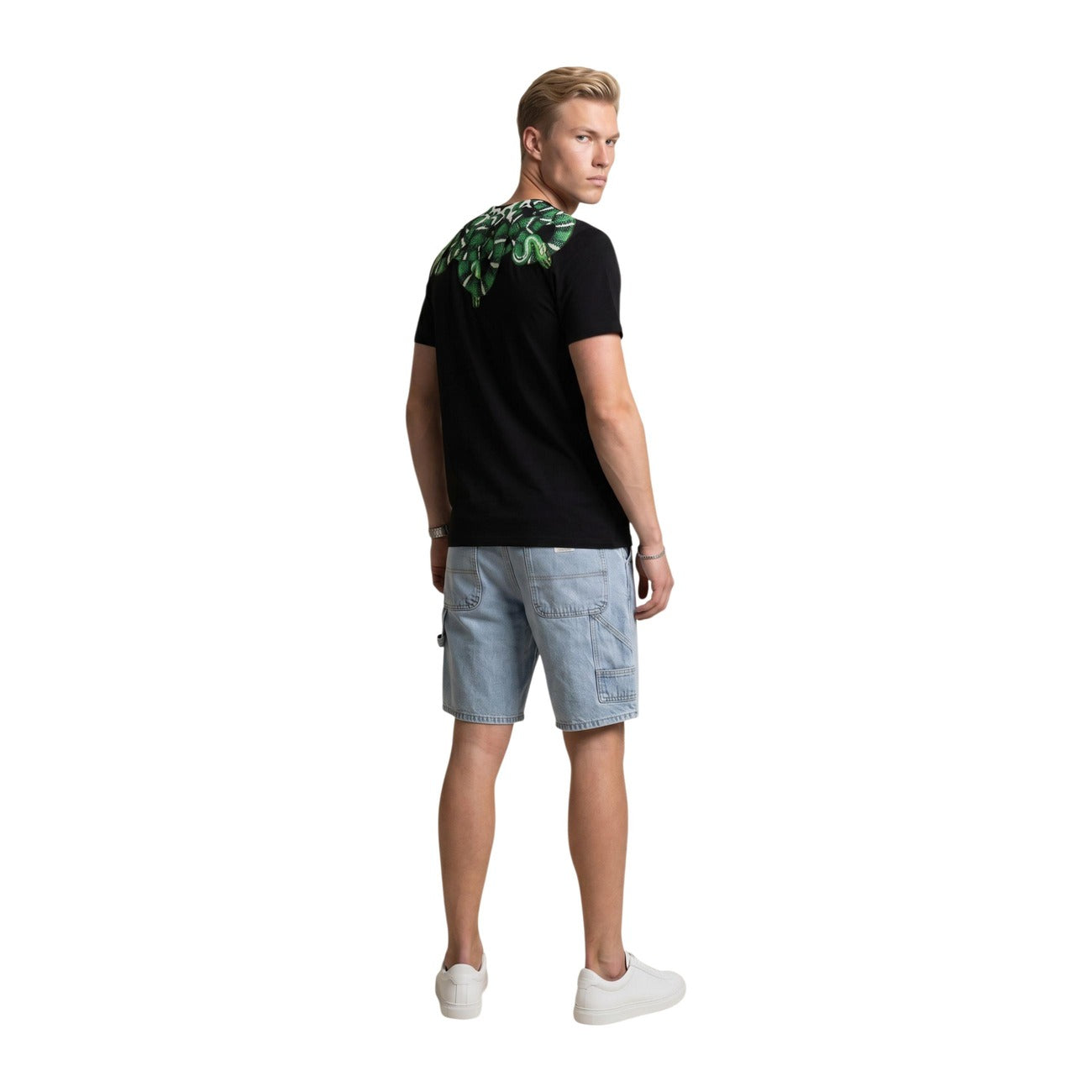 Bermuda Only & Sons Onsfade Carp; Blu Denim. 100% Cotone. Modello Carpenter con tasche patch, passante laterale e vestibilità relax. Stile casual e urbano, collezione Primavera/Estate 2026. Vista posteriore 
