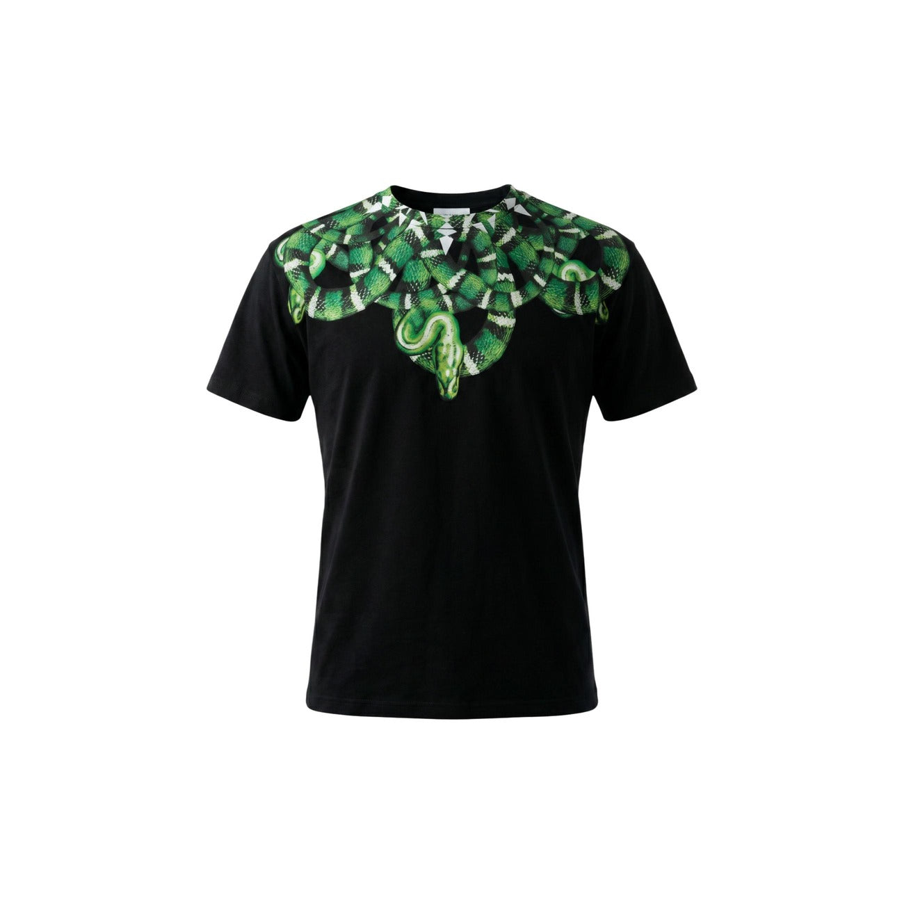 T-shirt County Of Milan; Nero. 100% Cotone premium. Stampa serpente su girocollo e spalle, maniche corte, fit regolare. Capo iconico streetwear, collezione Primavera/Estate 2026. Vista stesa
