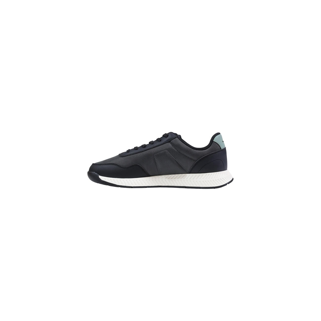 Sneakers Boss Titanium uomo grigie con tomaia mista tessuto lavorato liscio lacci suola gomma - vista laterale