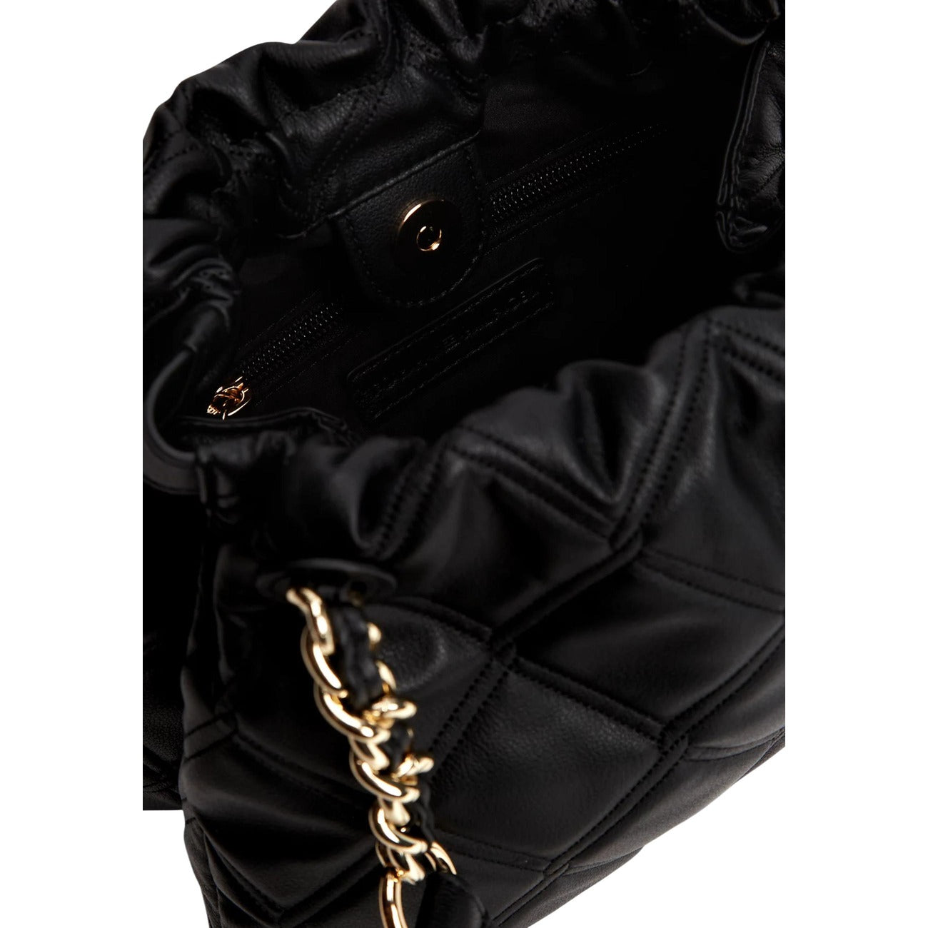 Borsa Tommy Hilfiger donna nera trapuntata AW0AW18716. Borsa tote media a spalla e a mano in ecopelle trapuntata nera con logo metallico TH e catene dorate sui manici, borsa casual chic ed elegante per tutte le stagioni.