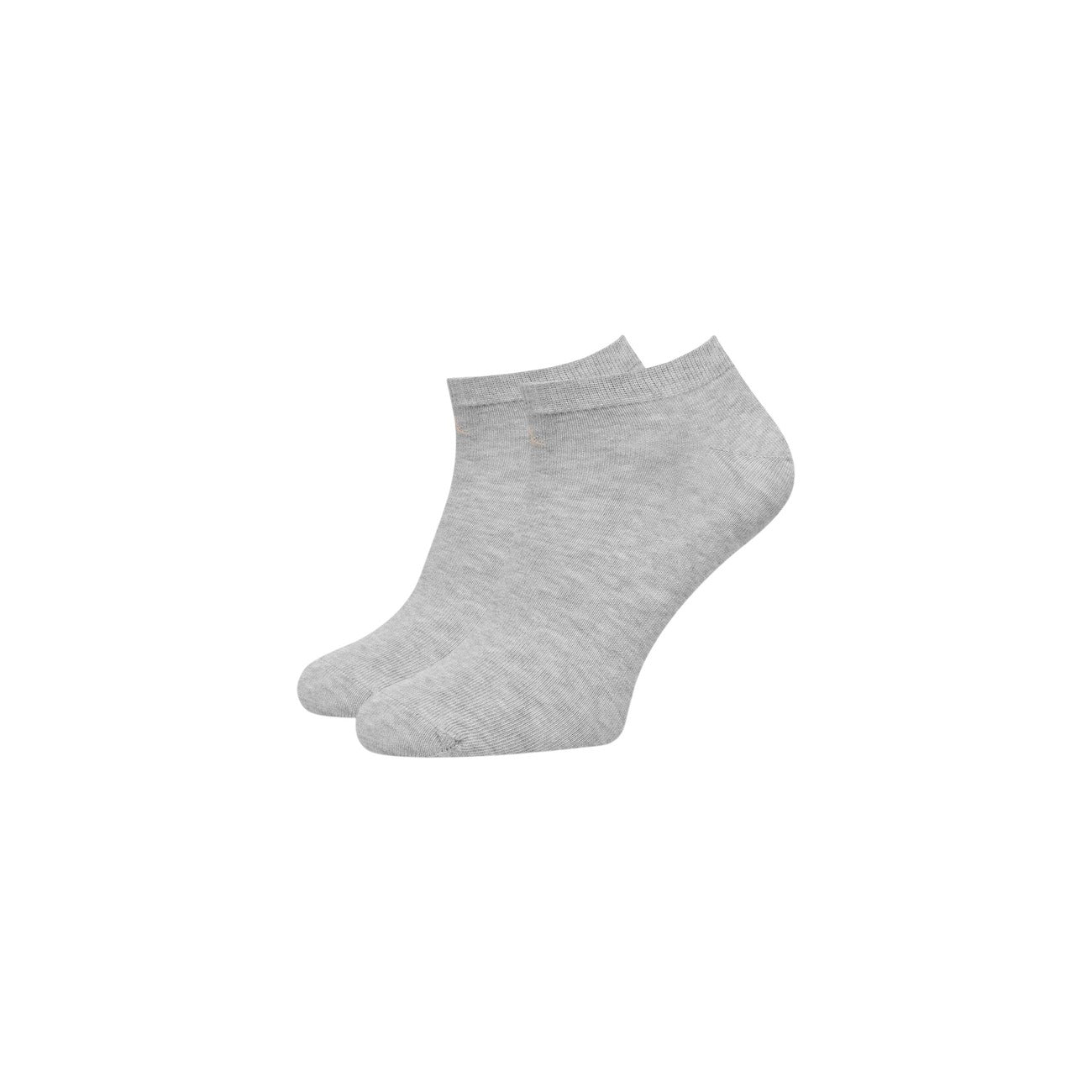 Pack 3 Paia Calze Sneaker CK Jeans; grigio. 69% Cotone, 29% Fibre tecniche, 2% Elastam. Traspiranti, morbide, con logo CK sull'orlo. Stile casual 4 stagioni.
