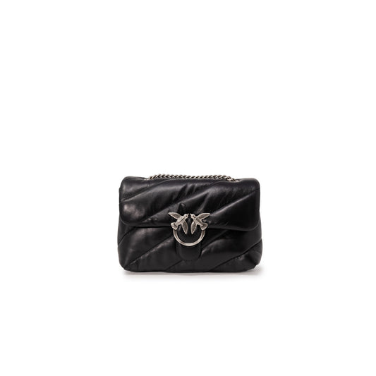 Borsa Pinko Love Bag Puff; 100% Pelle (nappa). Maxi trapuntatura, fibbia Love Birds Diamond Cut, tracolla catena e pelle. Interno con scomparti. Design iconico nero, stile intramontabile. Vista frontale 
