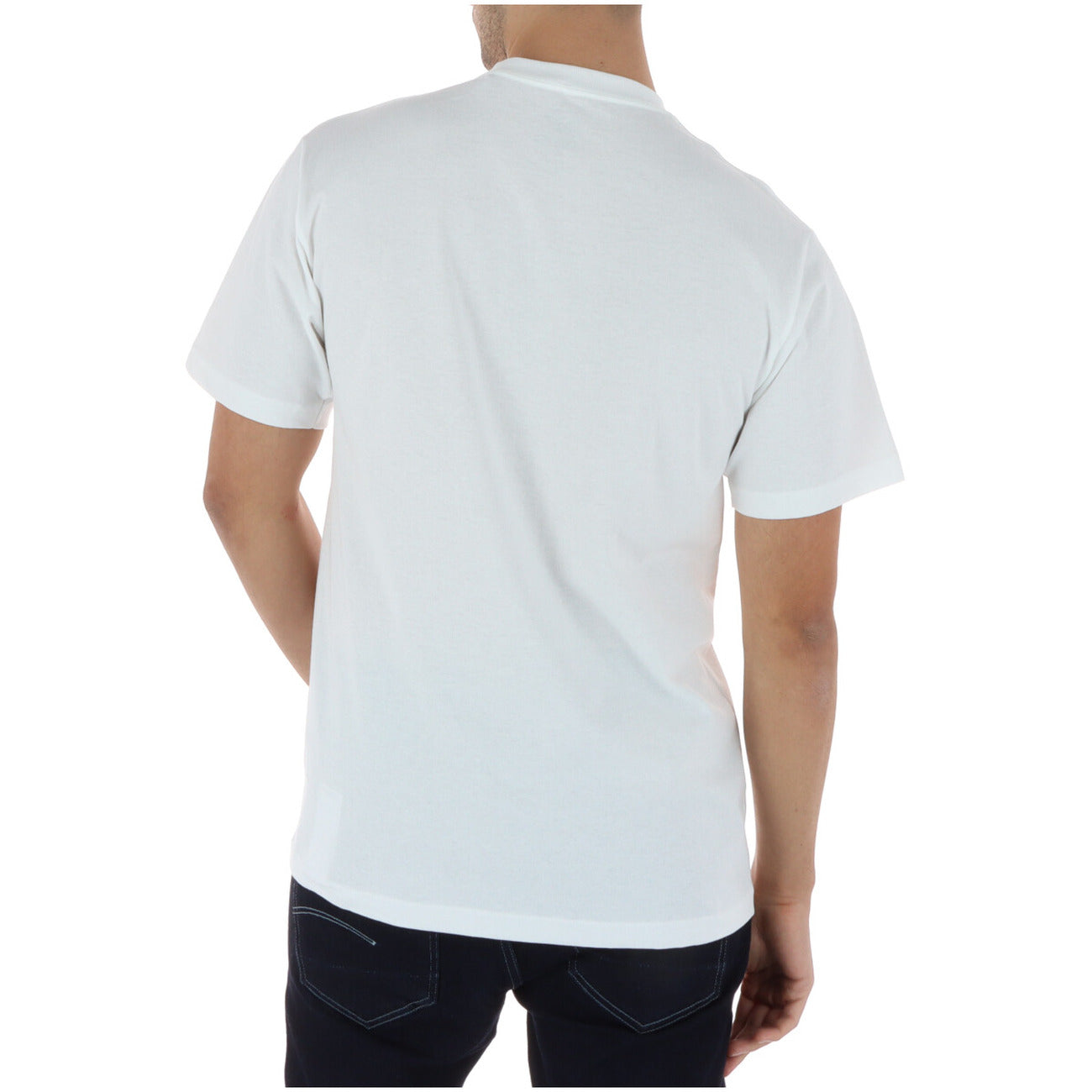 Vans Stretch Logo Tee; 100% cotone, logo frontale, vestibilità rilassata. La t-shirt iconica e versatile per il tempo libero e lo skate. Colore bianco vista posteriore 