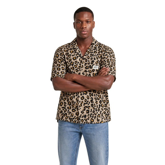 Camicia Resort Animalier Only & Sons; Beige. 100% Cotone. Taglio rilassato, maniche corte, taschino frontale. Fresca, audace e perfetta per l'estate. Frontale 