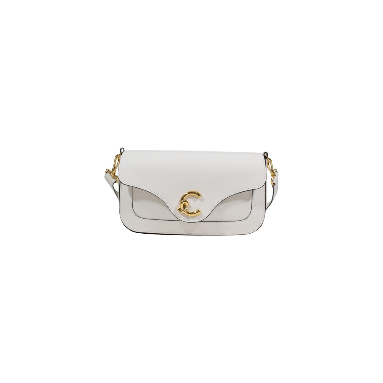 Coccinelle C-Me Shoulder Bag; pelle bianca martellata, chiusura magnetica, logo iconico C-Me. Dimensioni medie, versatile e resistente. Vista frontale 