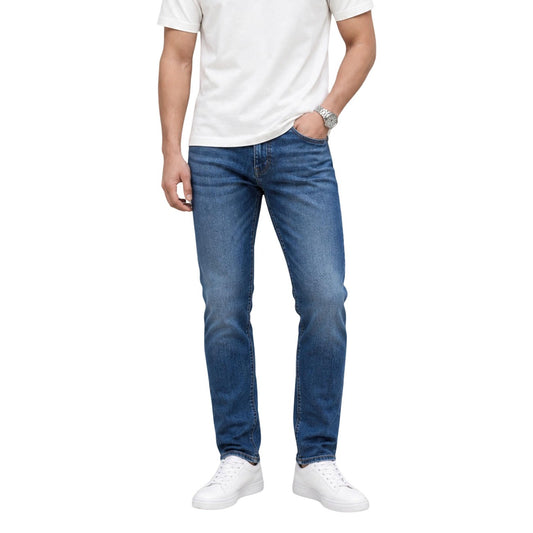 Jeans denim Blu scuro Uomo Tommy Hilfiger Austin Slim Tapered; Tessuto 100% cotone a cinque tasche con vita regular e chiusura a zip. Taglio affusolato con patch logo posteriore, stile casual per 4 stagioni. Vista frontale 