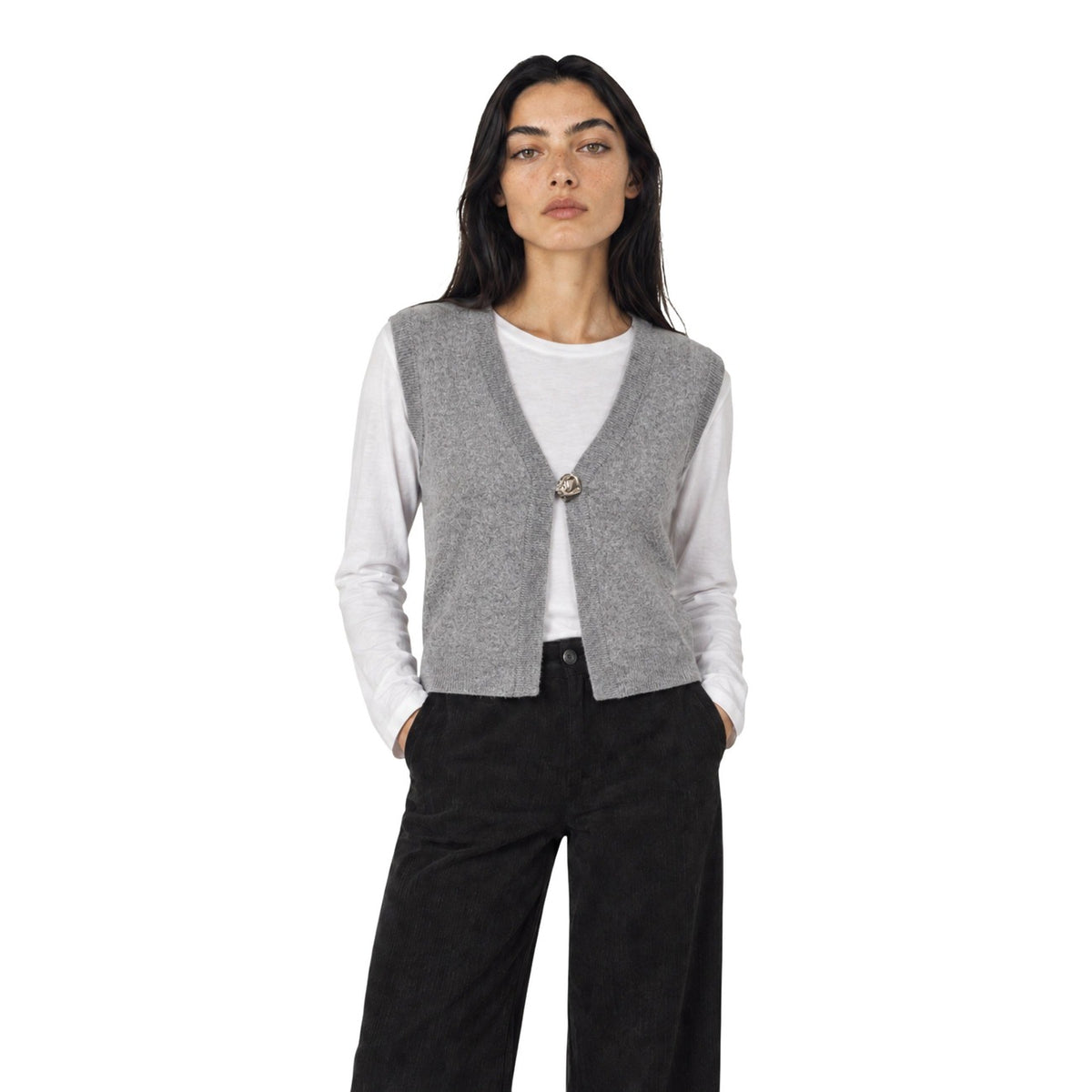Gilet maglia grigio donna Jacqueline De Yong – Smanicato scollo a V con bottone gioiello 15376600.