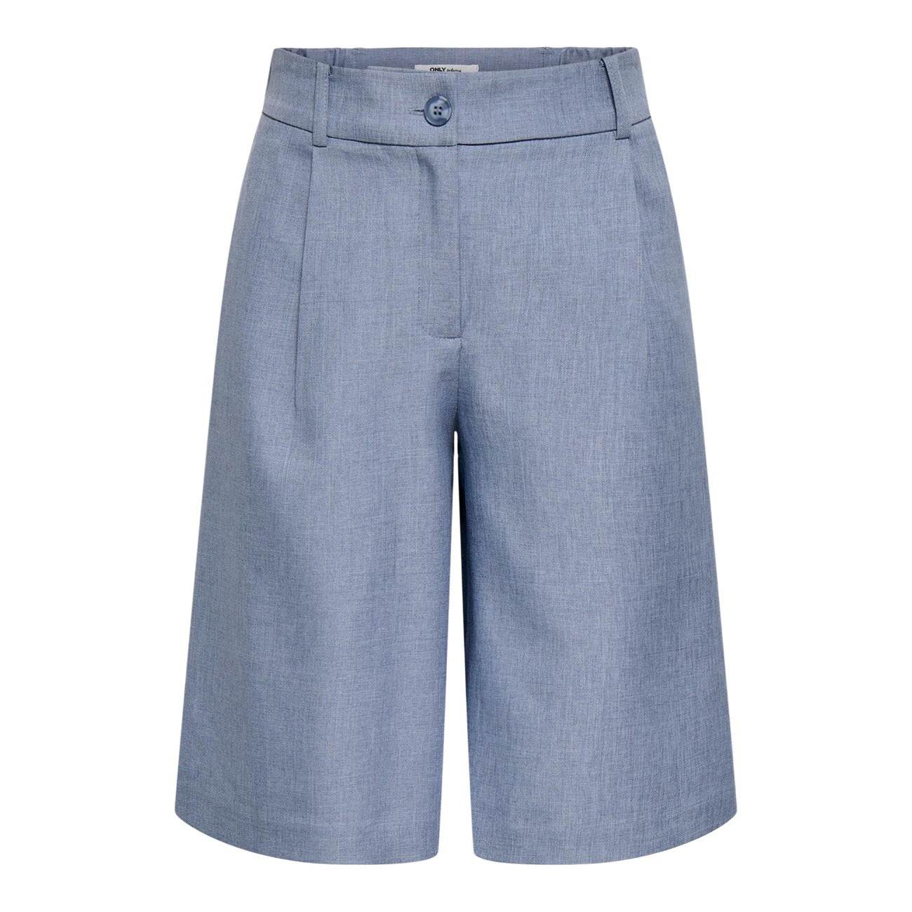 Only Onllinda Long Shorts; Blu Melange. 50% Poliestere Riciclato. Vita alta elastica, taglio lungo ampio, pieghe anteriori. Tessuto leggero e sostenibile, stile casual-elegante. Vista stesa frontale 