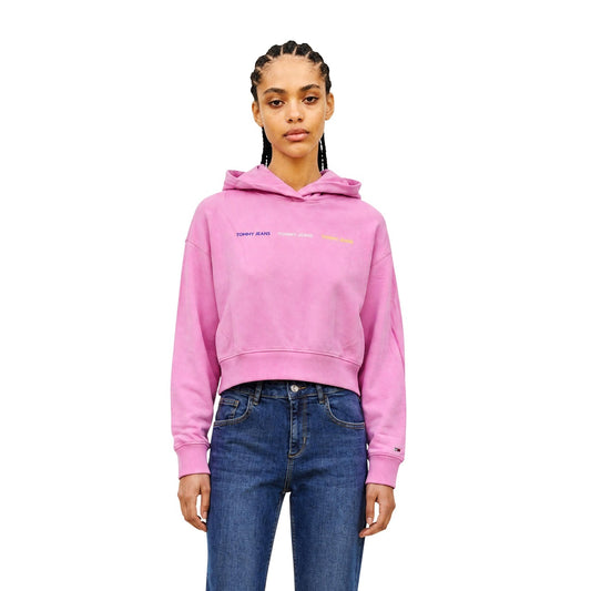Felpa Tommy Jeans donna rosa DW0DW22906. Hoodie rosa in cotone ecosostenibile con cappuccio, tasca a marsupio, ricamo logo tricolore Tommy Jeans sul davanti e vestibilità regolare normal fit.