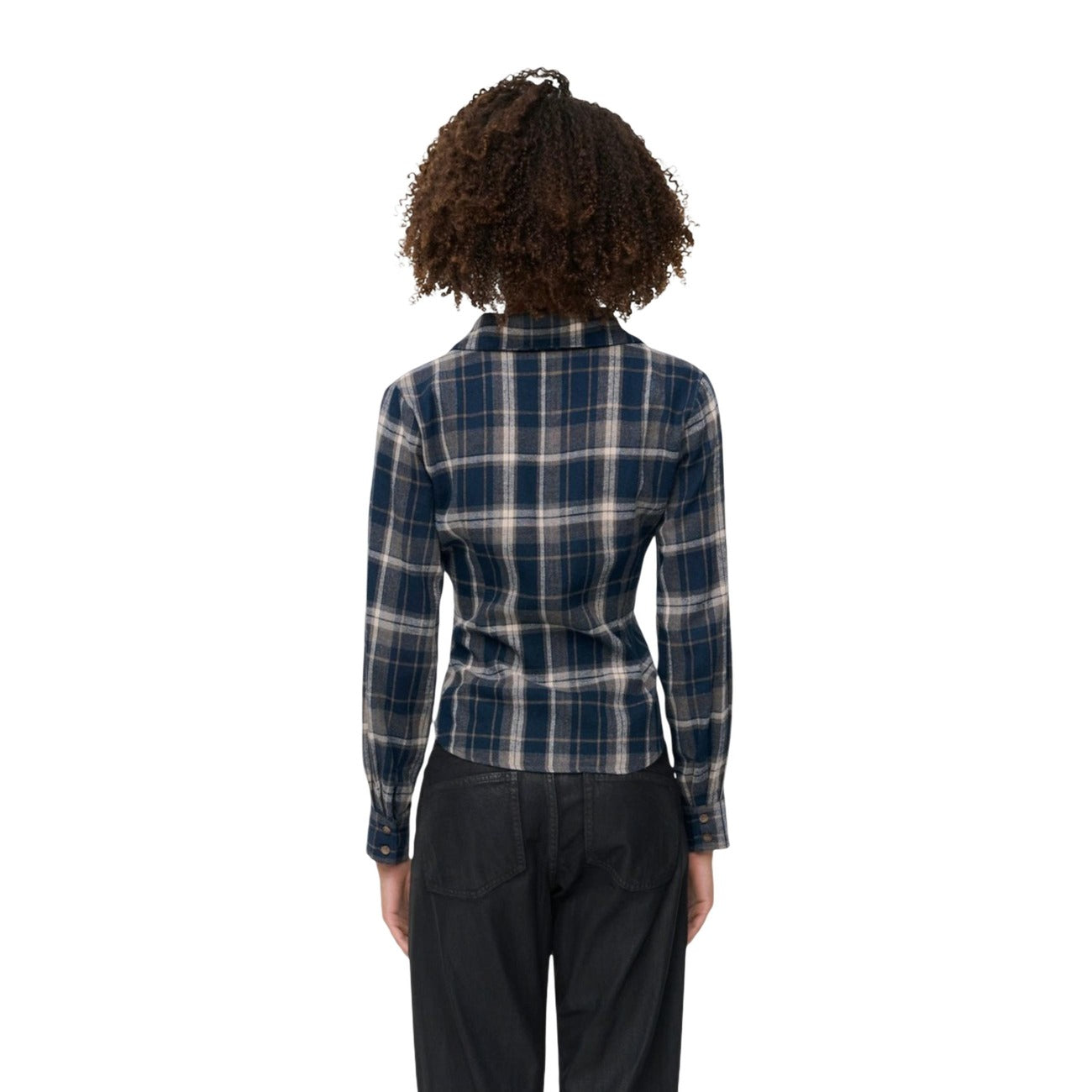 Camicia Jacqueline De Yong donna blu a quadri con bottoni manica lunga scollo tondo colletto classico 30% cotone 70% poliestere - vista posteriore retro indossata da modello
