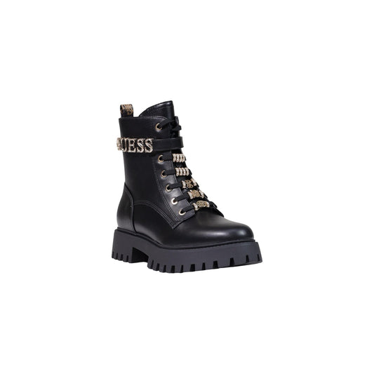 Anfibi Guess Ficki neri donna FLFFIC ELE10. Stivaletti stringati da donna neri effetto pelle con lacci gioiello, cinturino con logo Guess a rilievo, cerniera zip laterale e suola carrarmato antiscivolo tacco 4 cm, stivali casual autunno inverno.