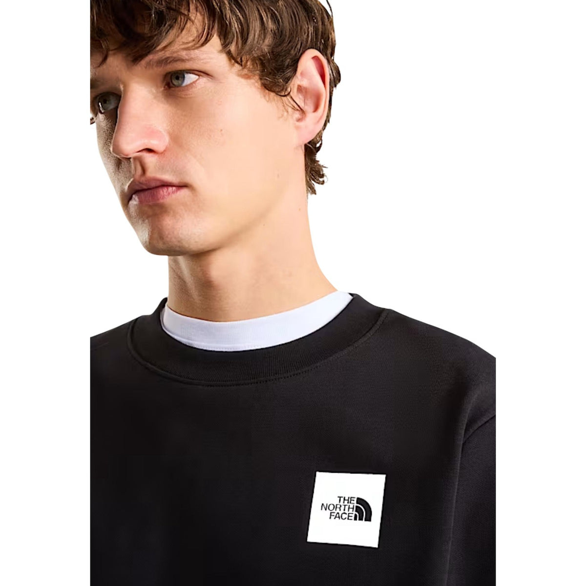 Felpa girocollo The North Face uomo nera NF0A8JAY M BOX HD REG CREW. Felpa sportiva felpata in misto cotone con scollo tondo, patch con logo The North Face e stampa logo sulla spalla, abbigliamento casual uomo.