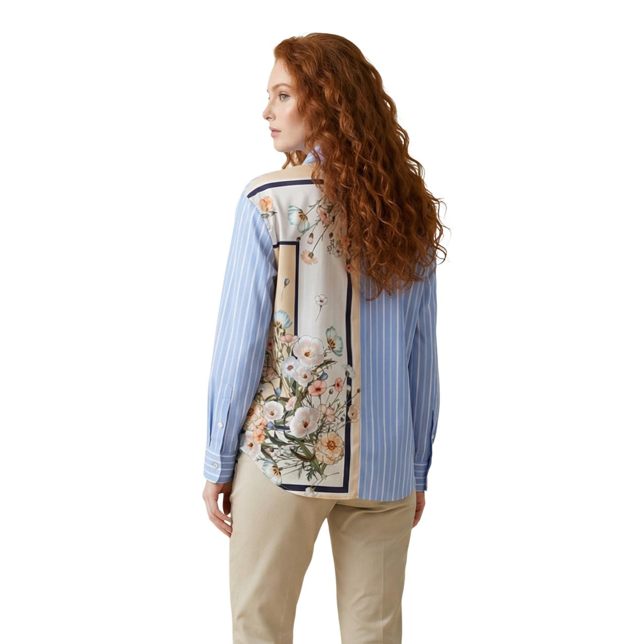 Liu Jo Camicia Patchwork WA6383; cotone stretch, chiusura frontale con bottoni, stampa floreale e righe. Stile artistico e contemporaneo.