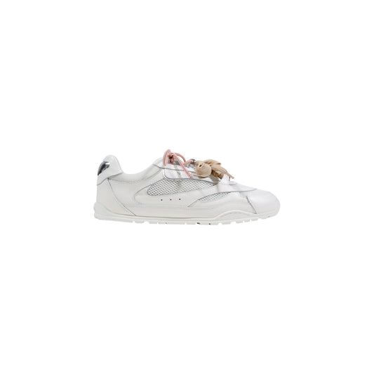 Sneakers Pinko Yulia 01 Bianche; 69% Pelle. Suola platform 3 cm, dettagli traforati, applicazione gioiello sui lacci. Calzata avvolgente e traspirante. Stile minimal-luxury Primavera/Estate. Vista laterale 