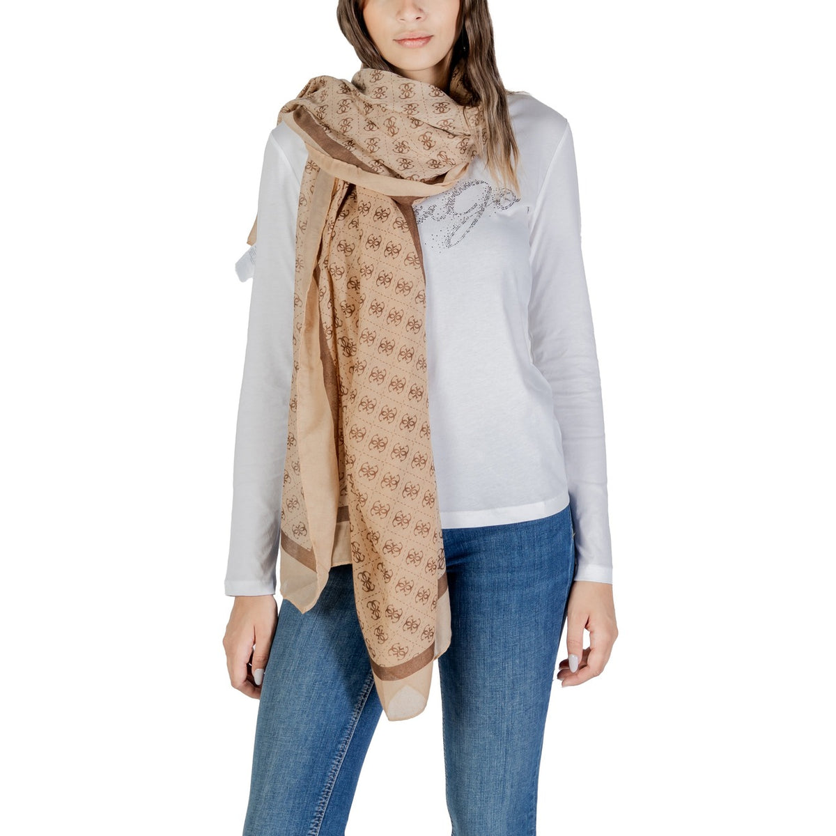 Sciarpa donna Guess monogramma 4G – Scialle elegante in poliestere AW5341 POL03.