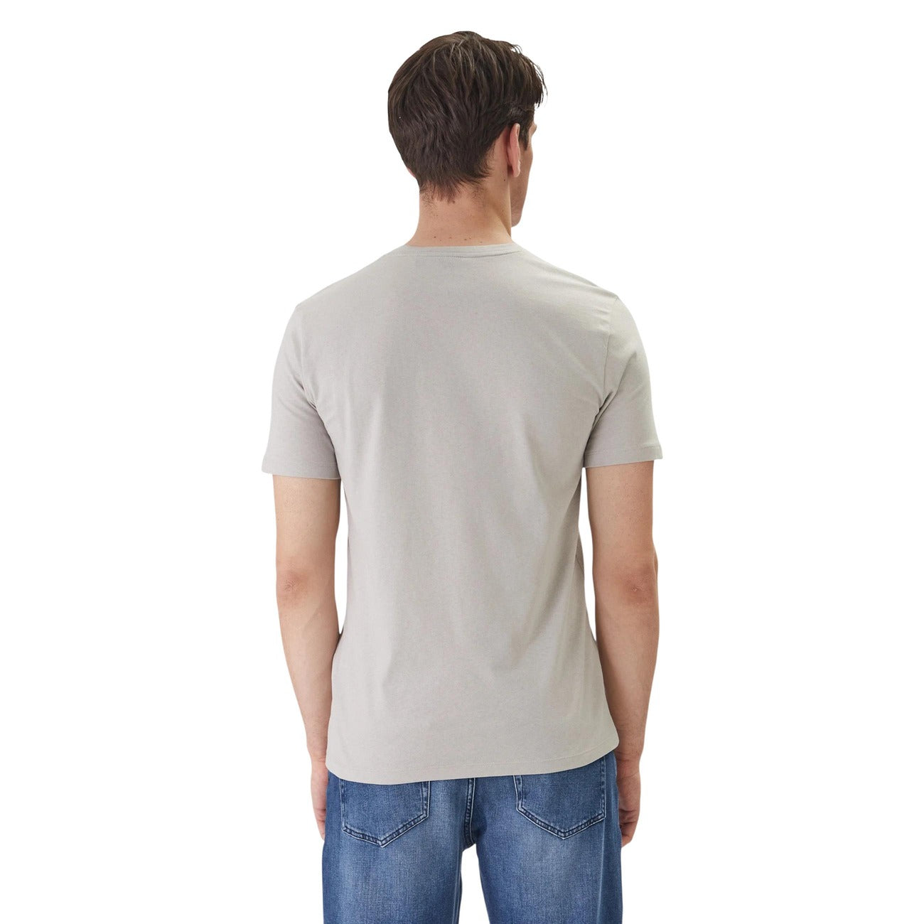 T-shirt BOSS Tales; 100% Cotone. Logo applicato sul petto, girocollo, vestibilità regular. T-shirt uomo premium dalla texture morbida e design minimalista. Colore grigio chiaro. Vista posteriore 