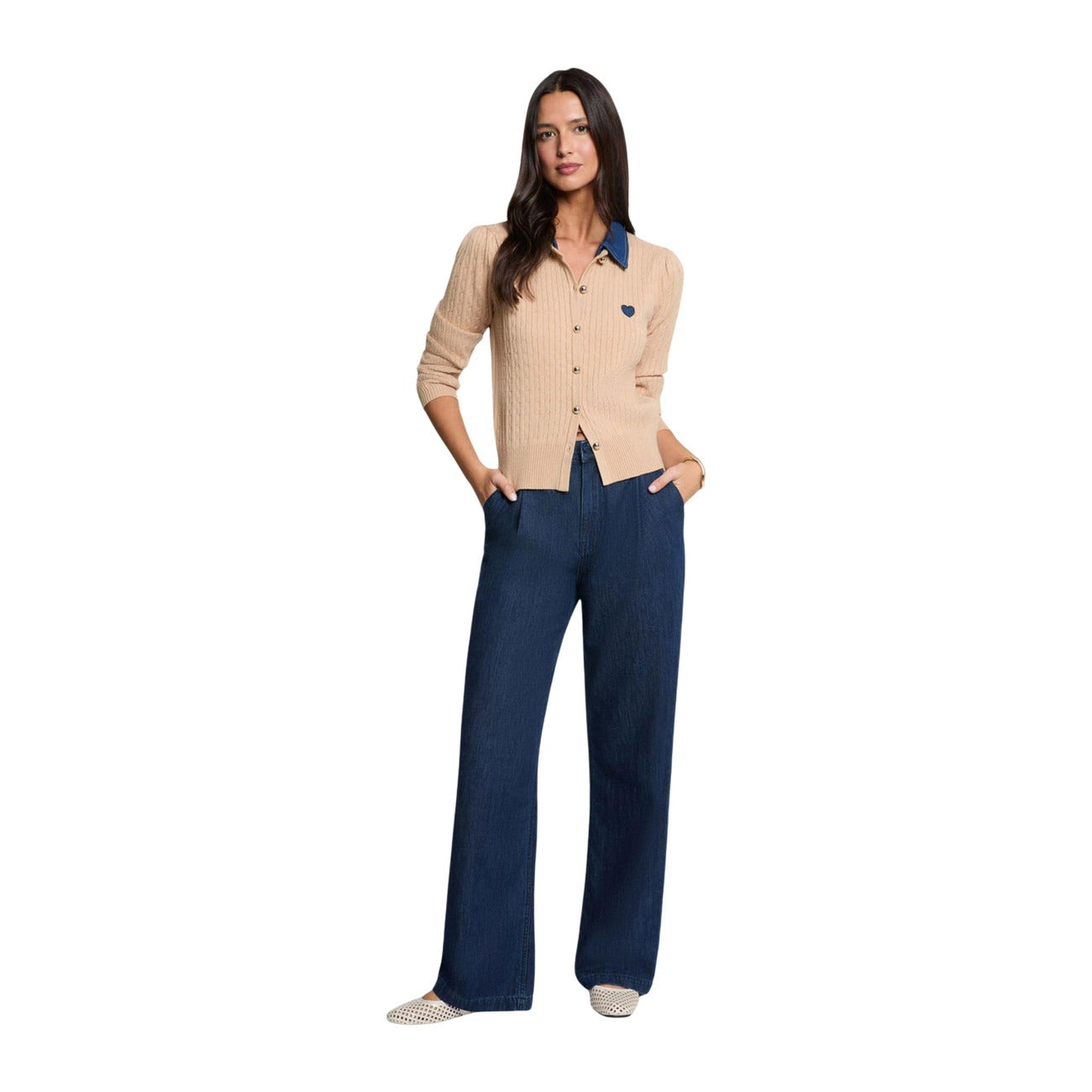 Maglione donna con colletto a revers Morgan De Toi 262-MROSALA. Maglia sottile aderente a maniche lunghe in poliestere e viscosa con bottoni frontali.